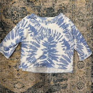 Entro  Blue and White Tie-Dye shorter Sleeve top